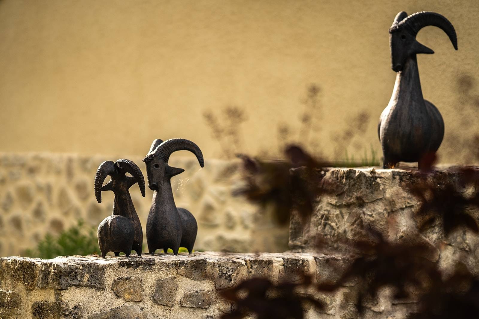 Sculptures to discover in the garden of the hotel LA CACHETTE